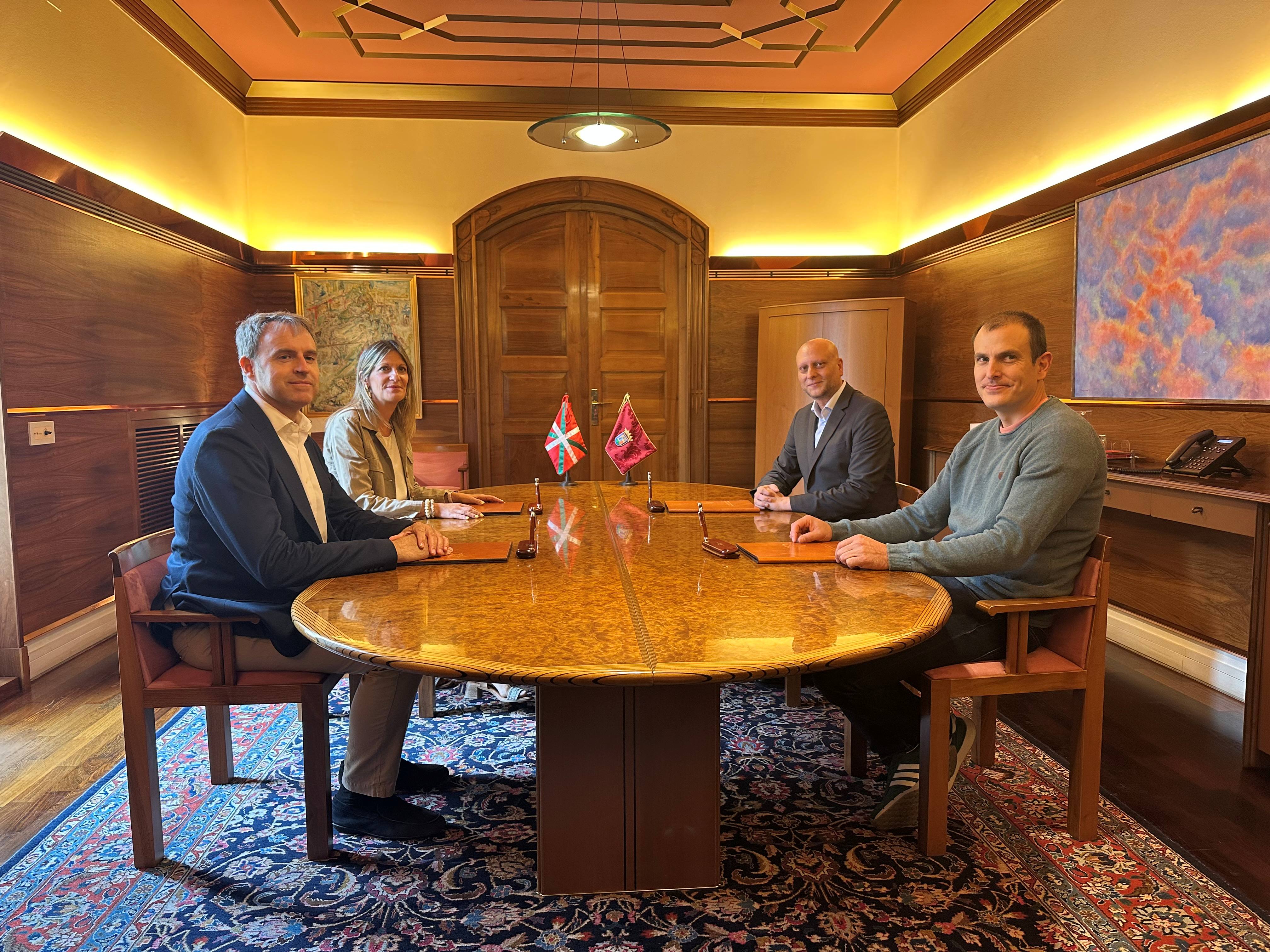 Diputaci&oacute;n Foral de &Aacute;lava, URA, AMVISA y URBIDE avanzan hacia un modelo m&aacute;s sostenible y eficiente para la gesti&oacute;n del ciclo integral del agua en la cuenca del Zadorra